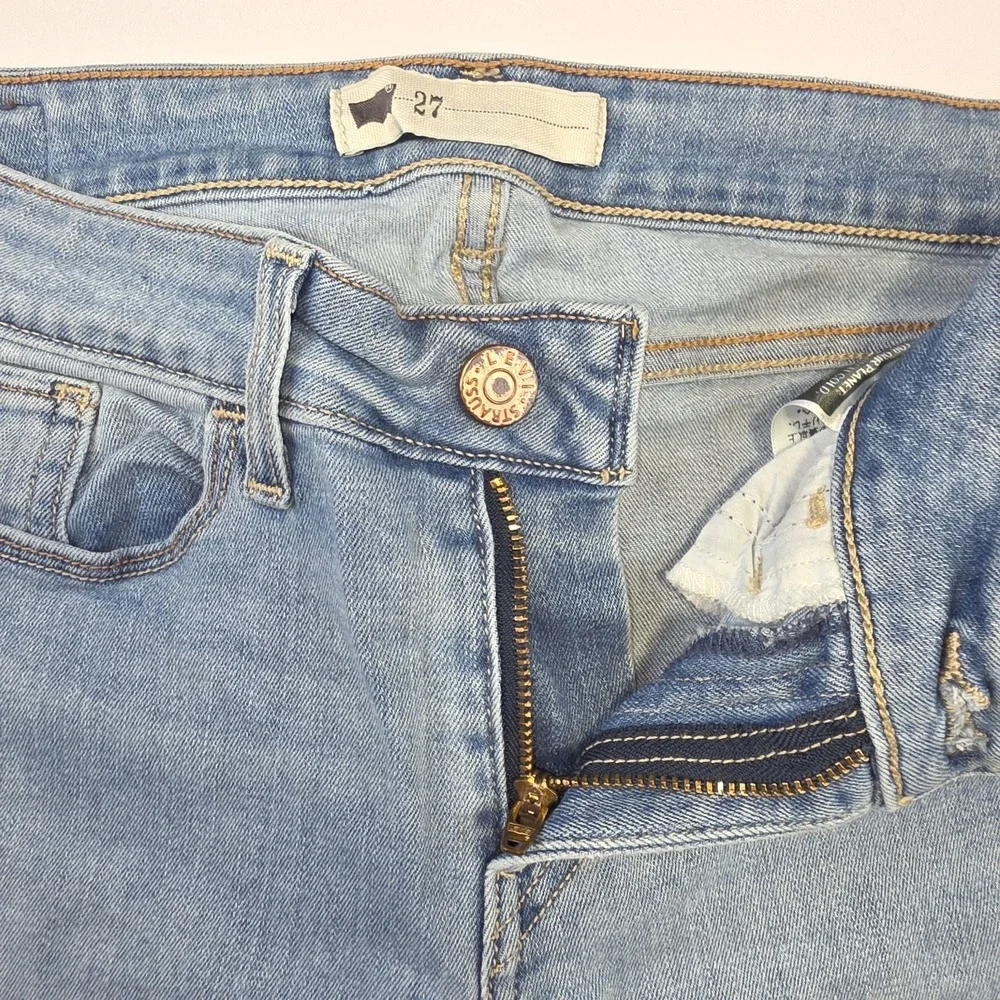 Levi's 711 Skinny Jeans Womens 27x30 Light Wash Stretch Denim Mid Rise